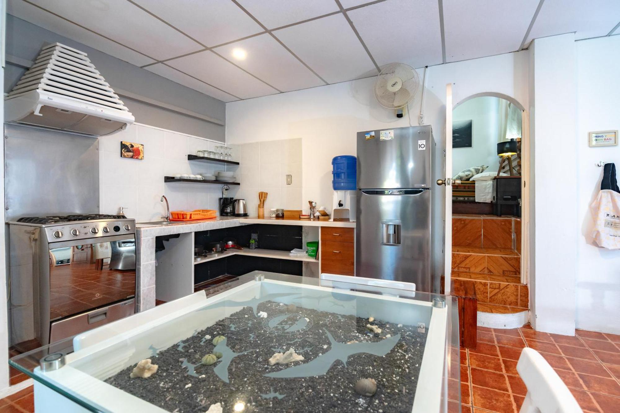La K-Leta Boutique Guesthouse Puerto Ayora  Kültér fotó